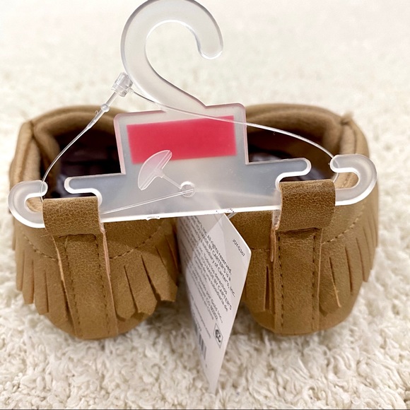 NWT Carter’s Brown Moccasins sz 3-6 months - Picture 3 of 4
